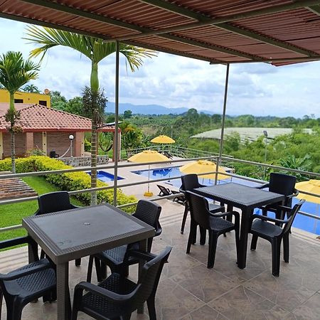 Hotel Campestre Los Mangos 킴바야 외부 사진