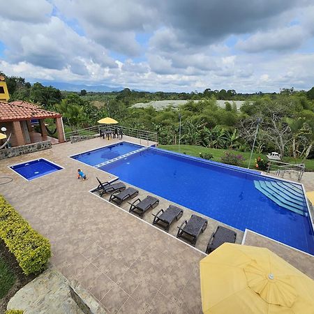 Hotel Campestre Los Mangos 킴바야 외부 사진