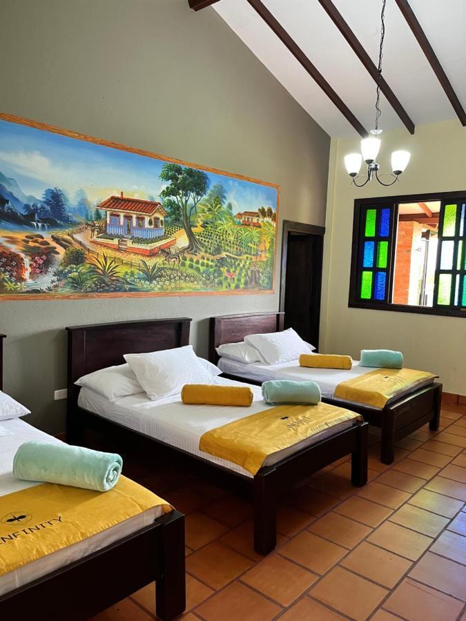 Hotel Campestre Los Mangos 킴바야 외부 사진