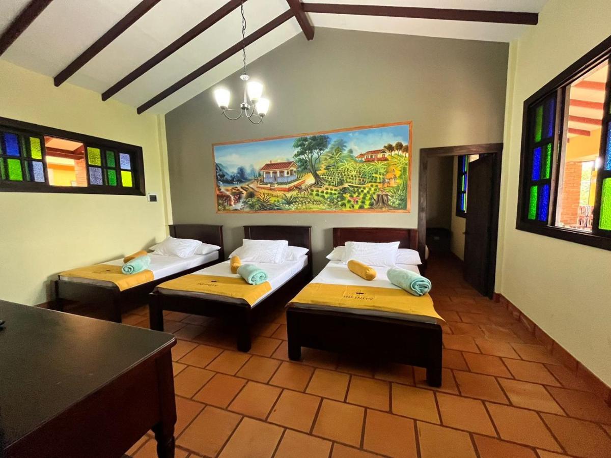 Hotel Campestre Los Mangos 킴바야 외부 사진