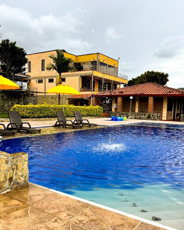 Hotel Campestre Los Mangos 킴바야 외부 사진