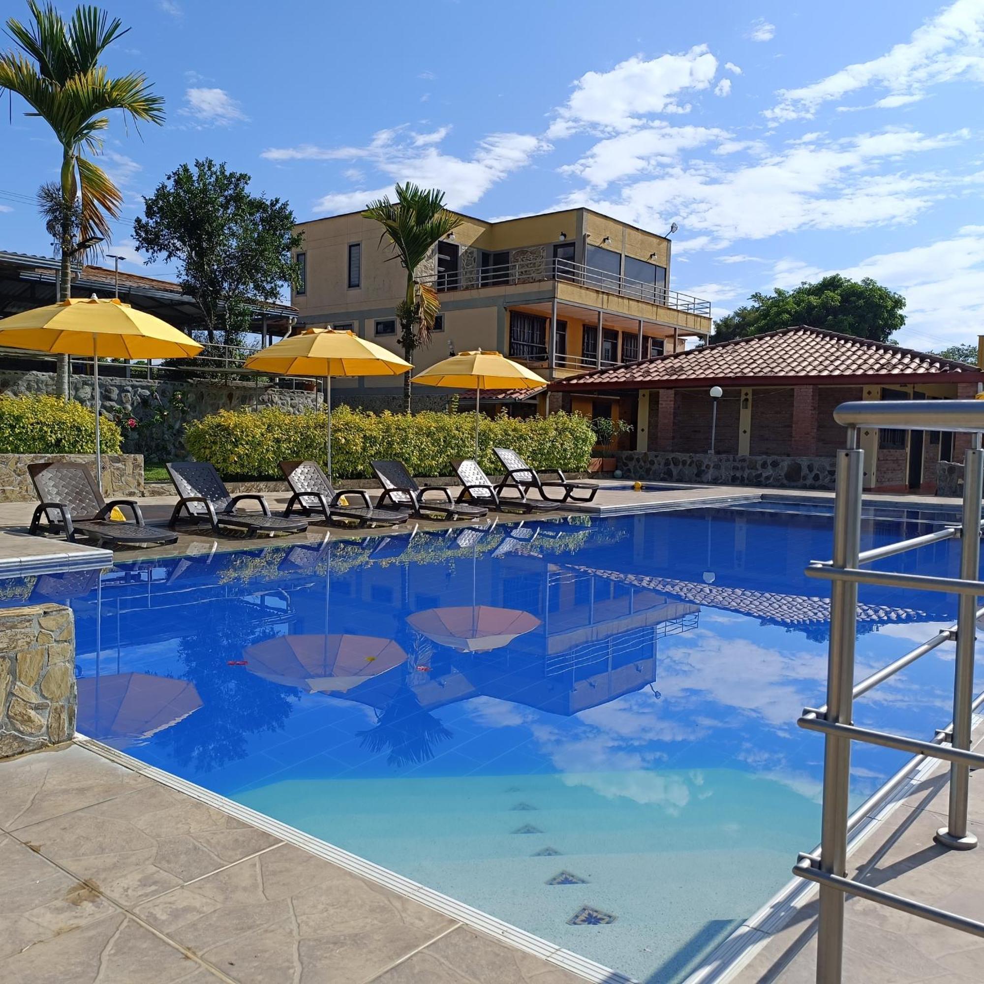 Hotel Campestre Los Mangos 킴바야 외부 사진