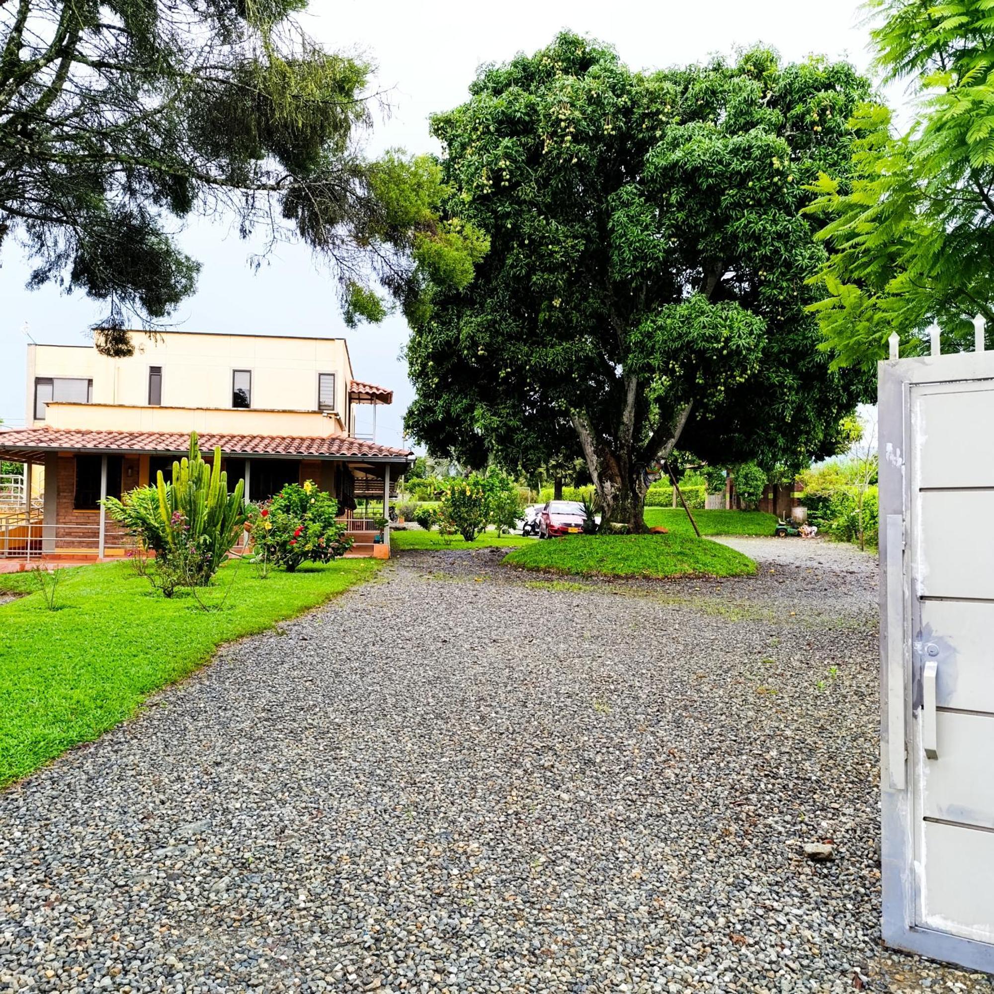 Hotel Campestre Los Mangos 킴바야 외부 사진