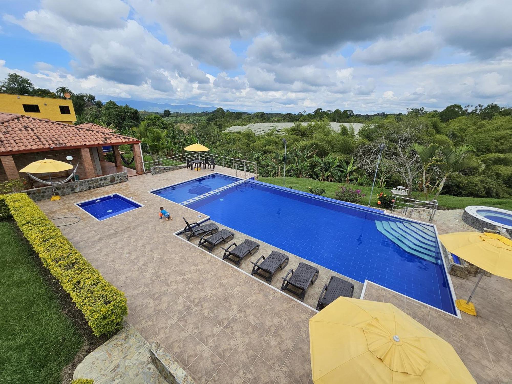 Hotel Campestre Los Mangos 킴바야 외부 사진